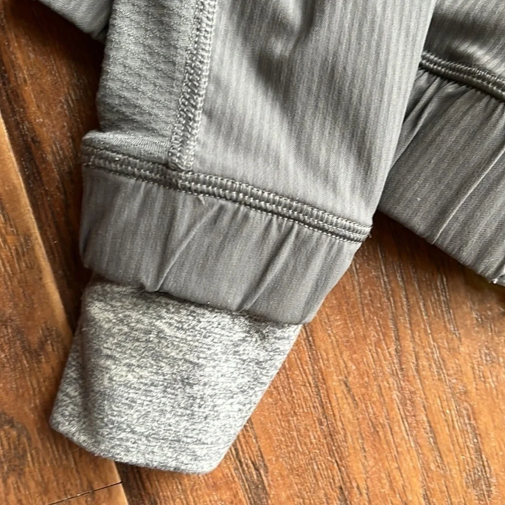 - Ivivva Nylon Zip Up Jacket -Size 10. NWOT (Lululemon)